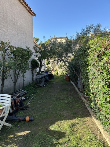 Transformation avant-après d'un petit jardin à La Couronne